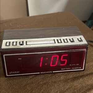 Vintage 70’s phasar solid state alarm clock battery reserve